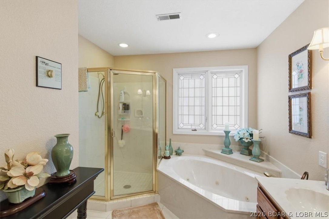 Four Seasons Racqt-Cntry Club - Residential
