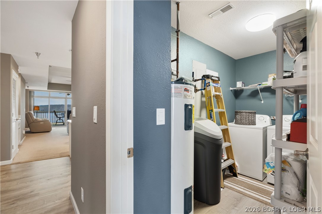 The Towers at Parkview Bay - Residential