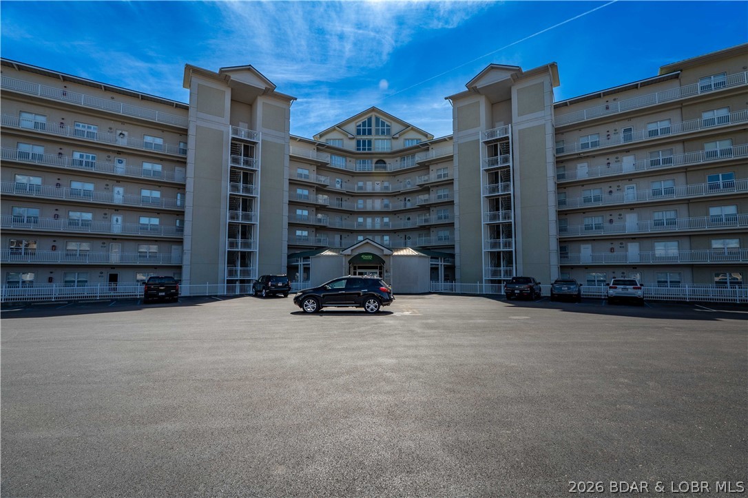 The Towers at Parkview Bay - Residential