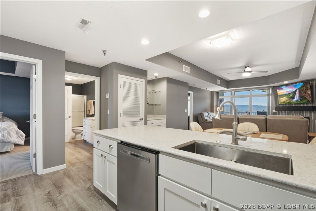 The Towers at Parkview Bay - Residential