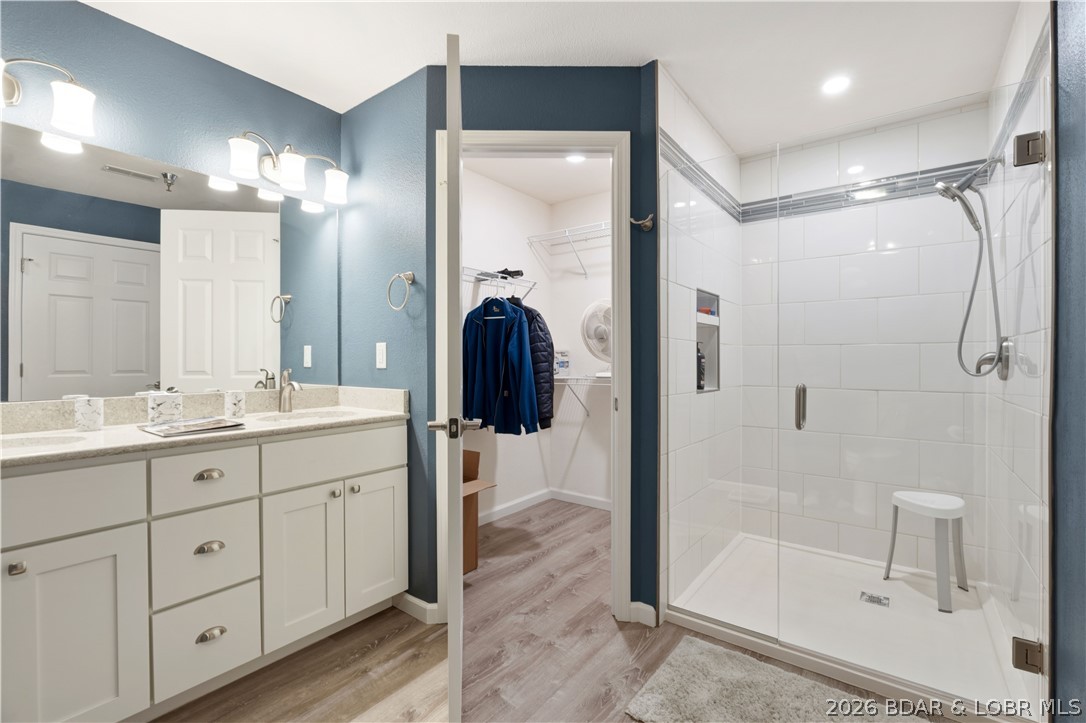 The Towers at Parkview Bay - Residential