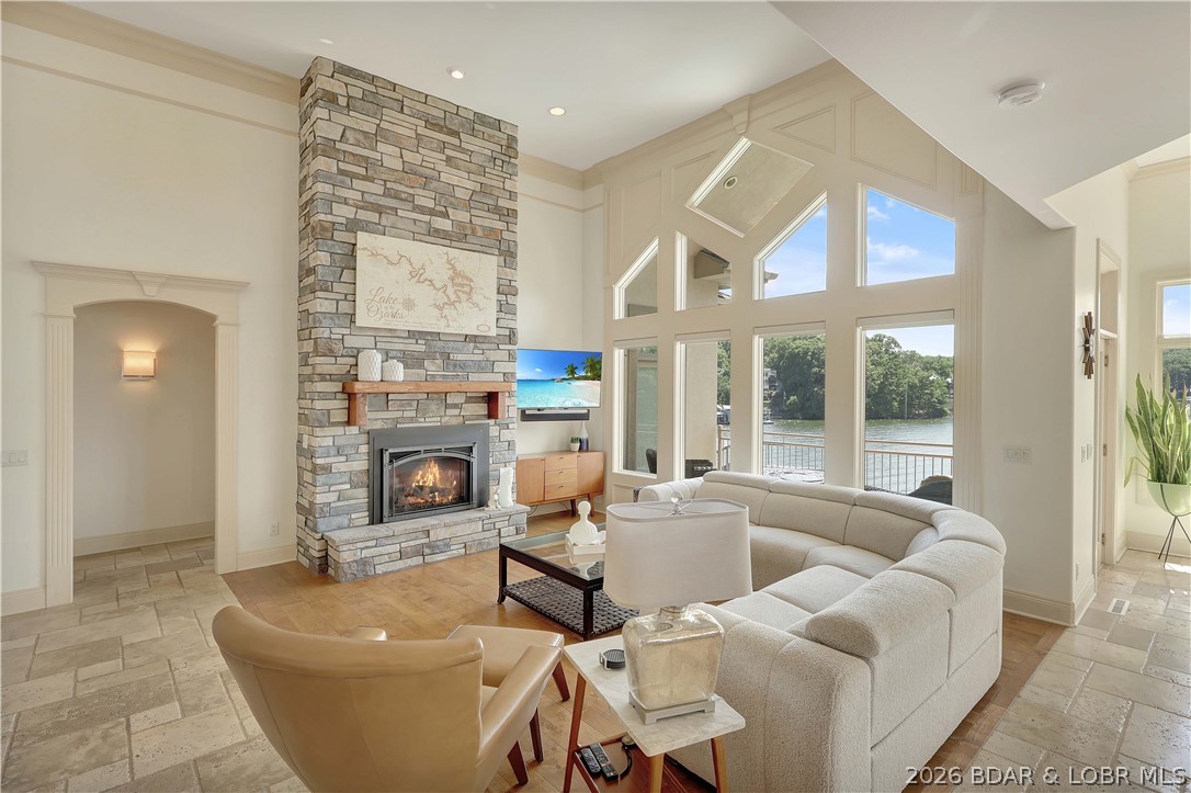 Grand Point No. 2 - Residential