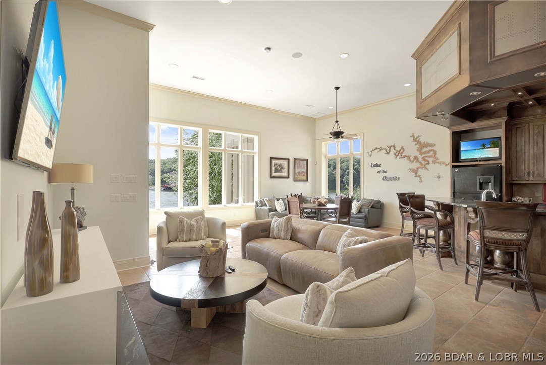 Grand Point No. 2 - Residential