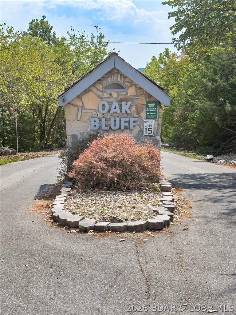 Oak Bluff Condominium - Residential