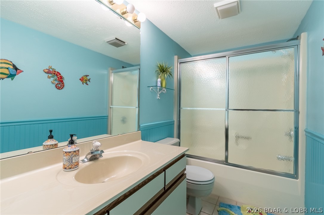 Oak Bluff Condominium - Residential