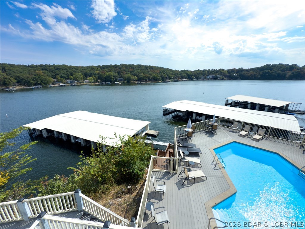 Oak Bluff Condominium - Residential