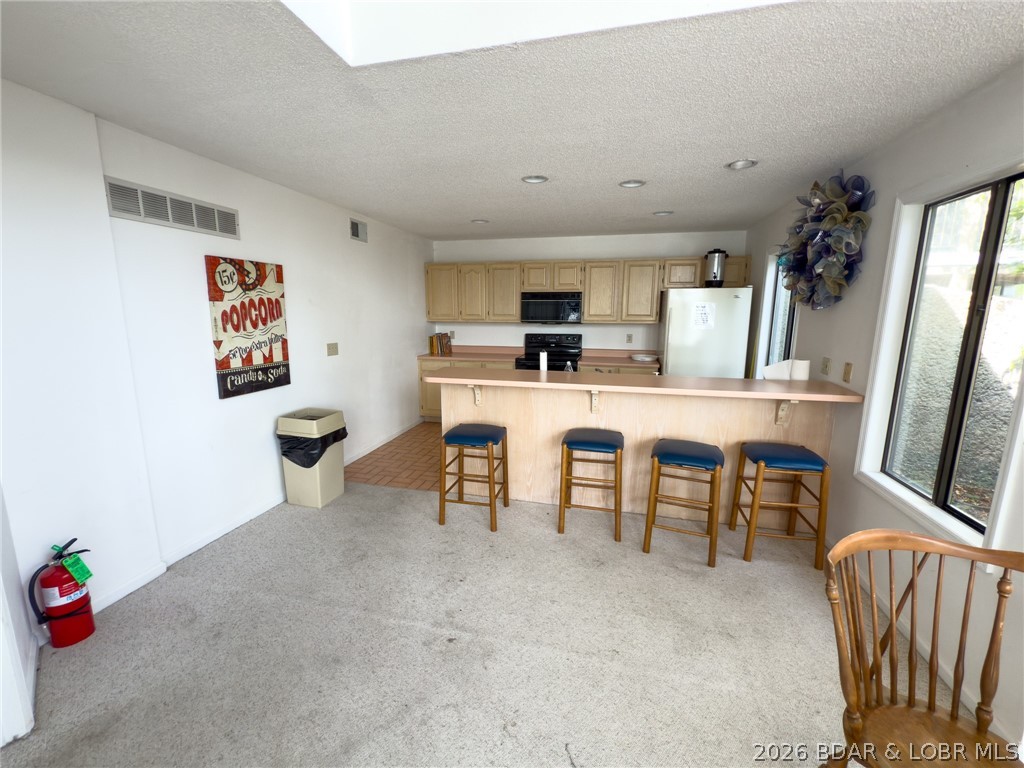 Oak Bluff Condominium - Residential