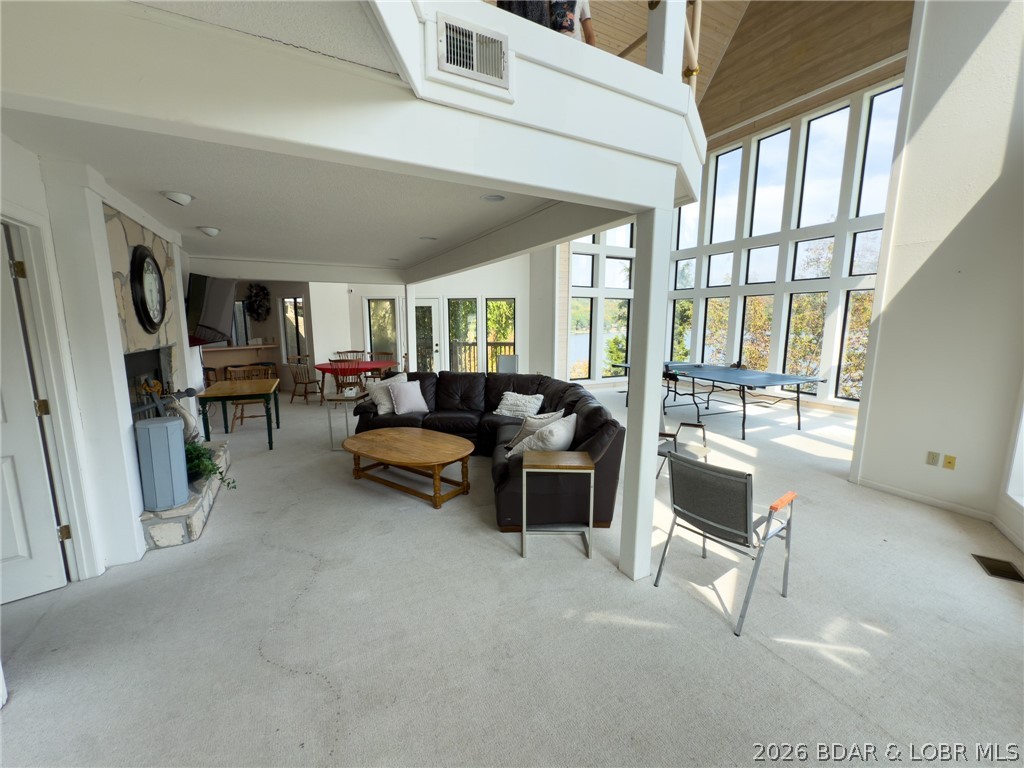 Oak Bluff Condominium - Residential