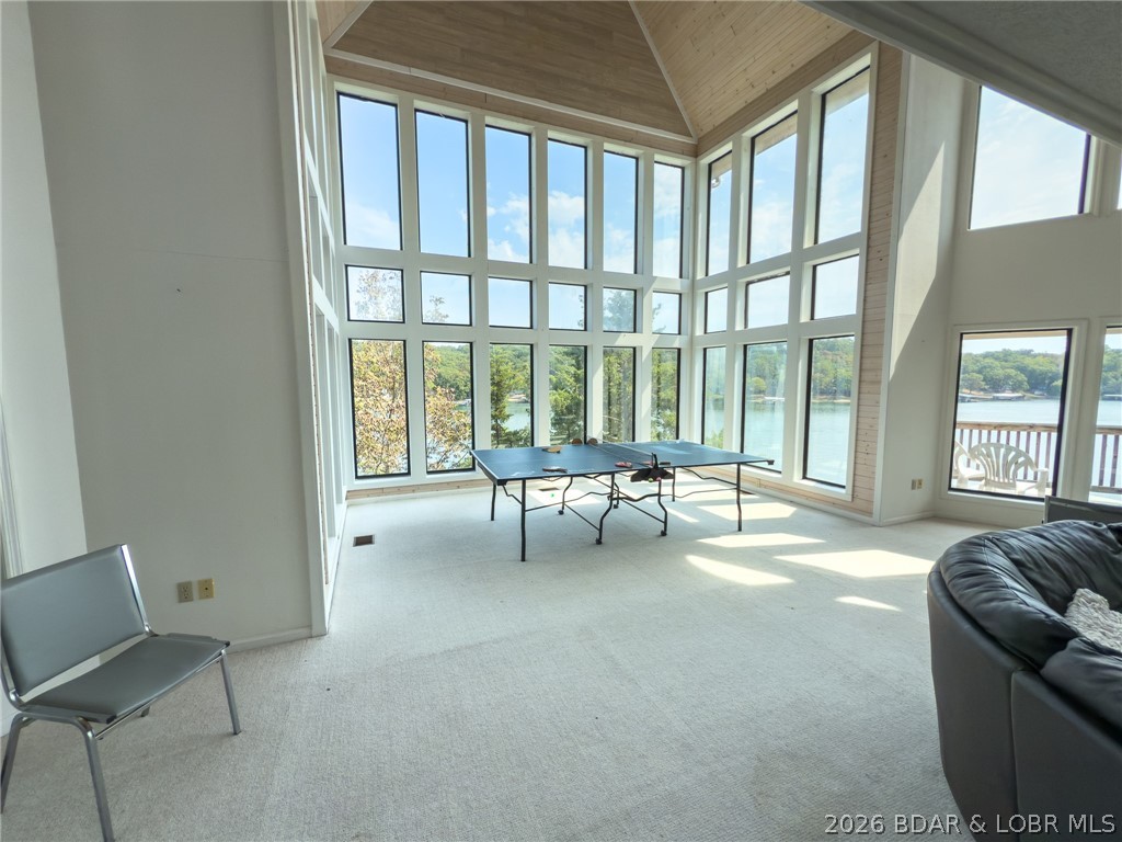 Oak Bluff Condominium - Residential