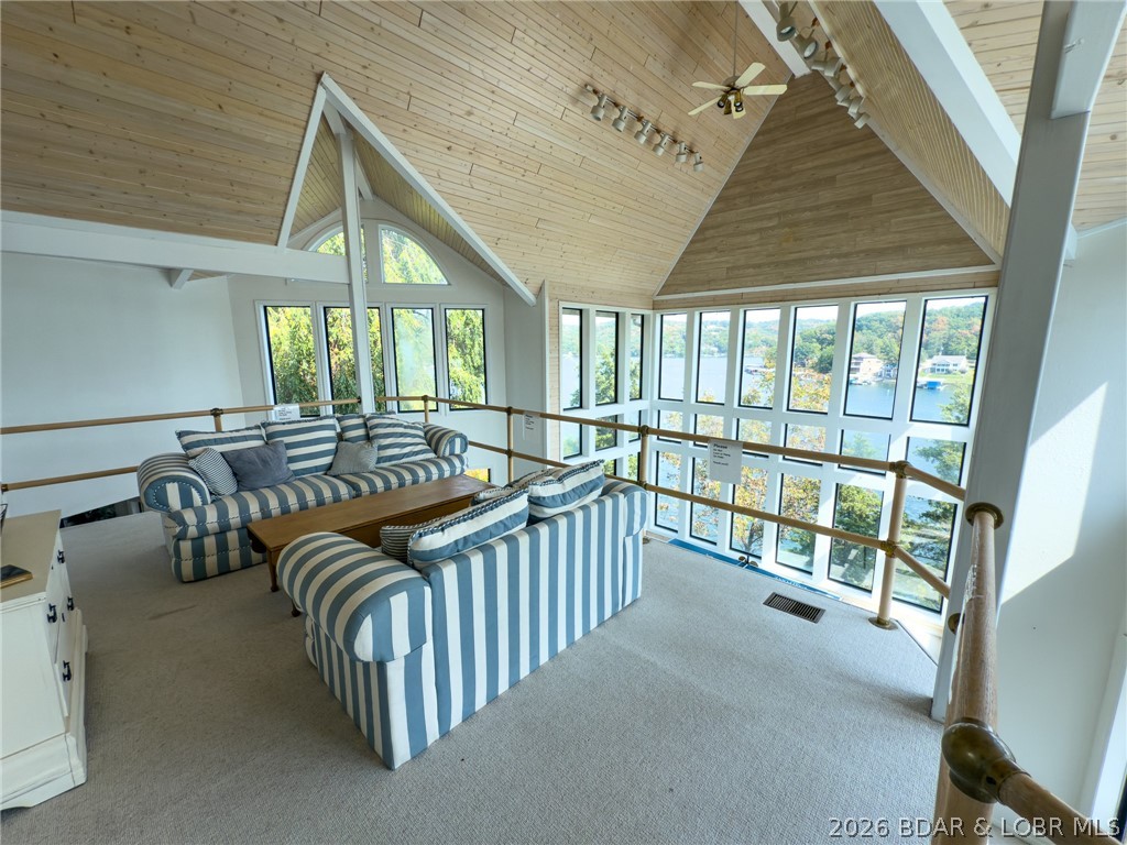 Oak Bluff Condominium - Residential