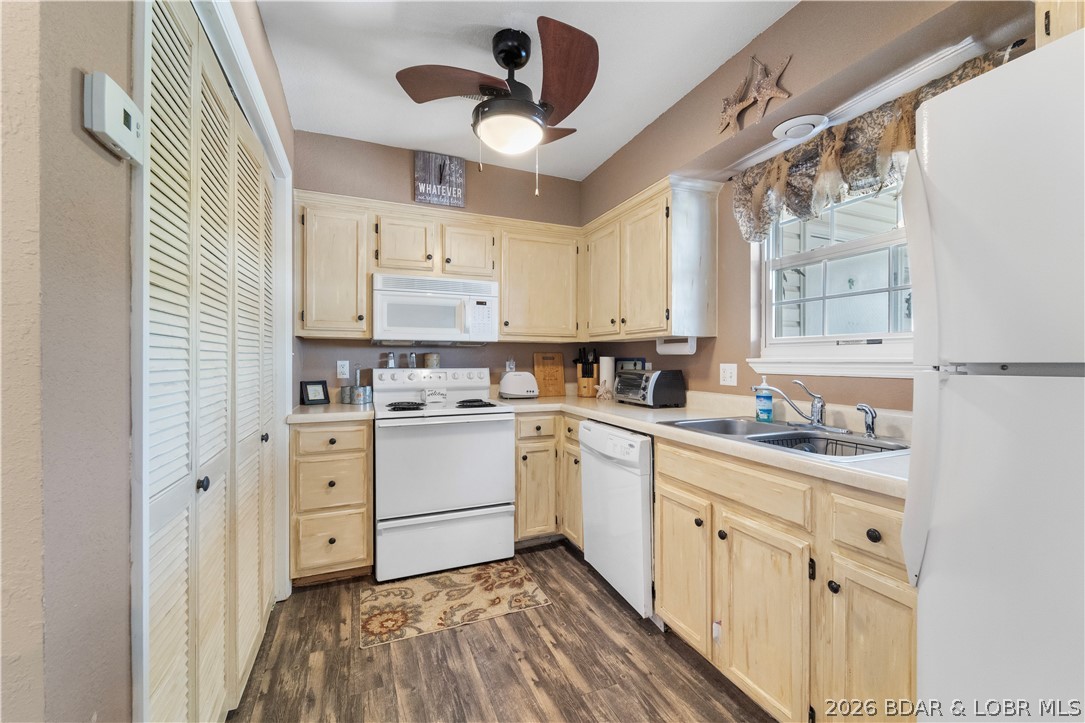 Lighthouse Landing Condominium - Residential