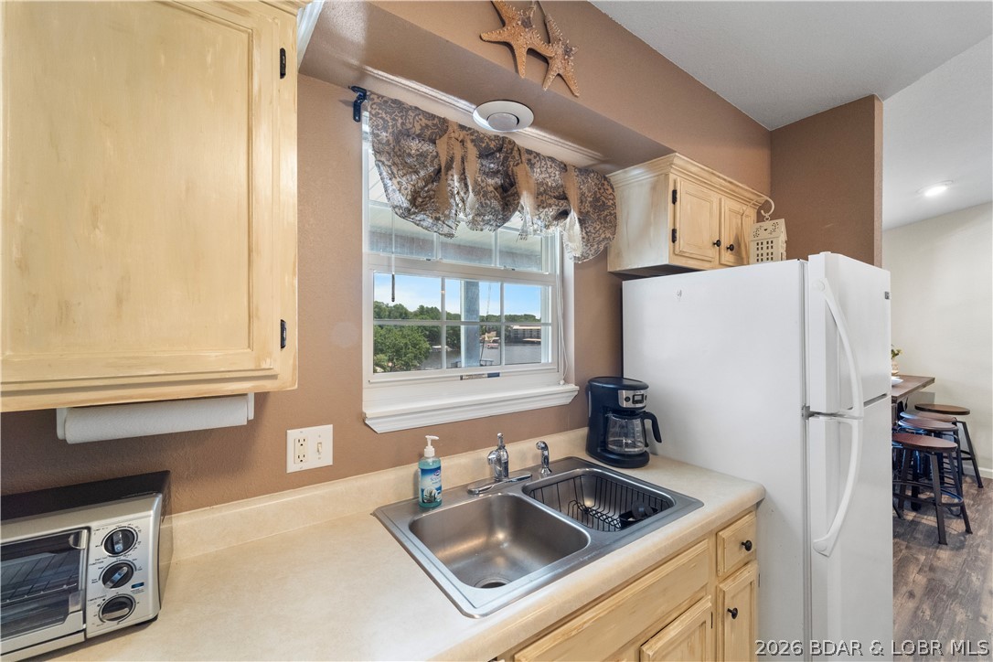 Lighthouse Landing Condominium - Residential