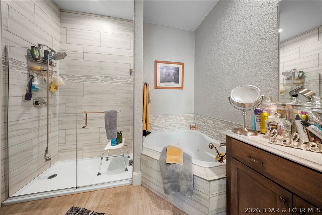 The Hamptons Condominium - Residential