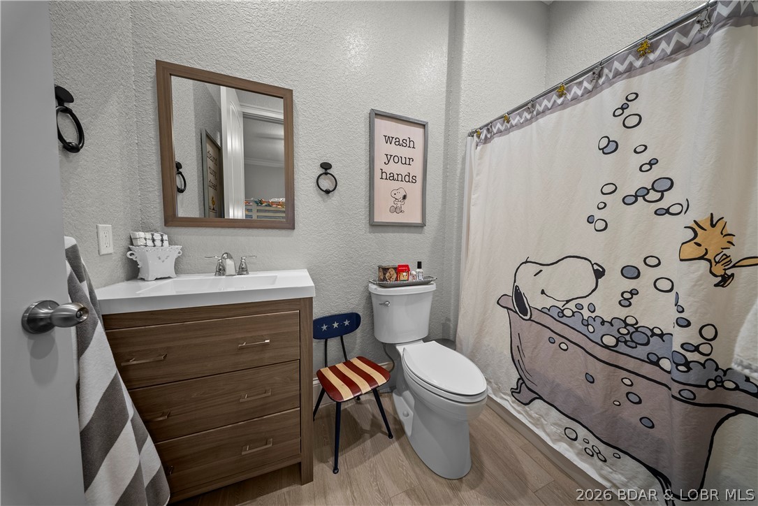 The Hamptons Condominium - Residential