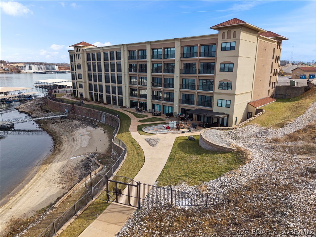 The Hamptons Condominium - Residential