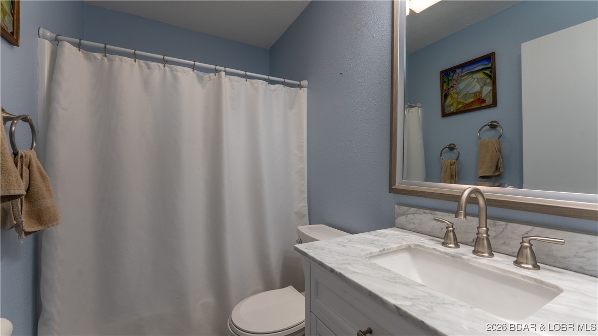 Jonathans Landing - Residential