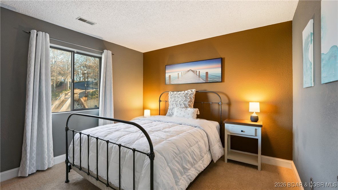 Jonathans Landing - Residential