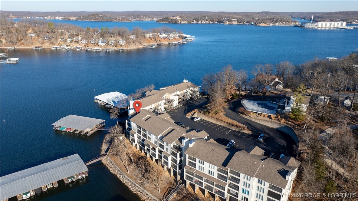 Jonathans Landing - Residential