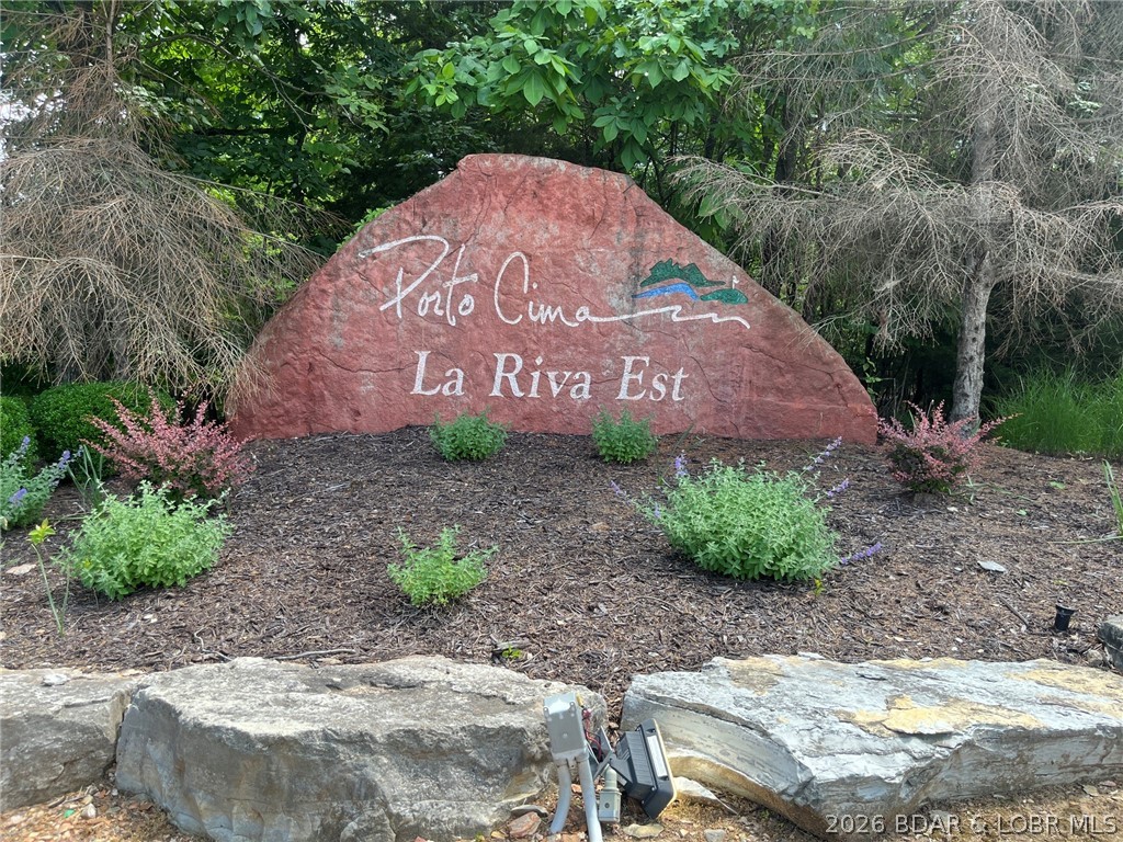 La Riva Est - Land