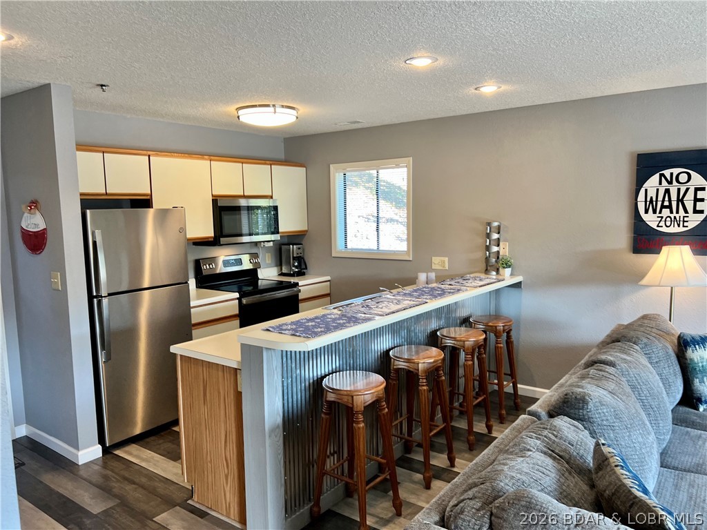 Indian Pointe Condominium - Residential