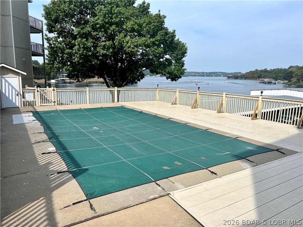 Indian Pointe Condominium - Residential