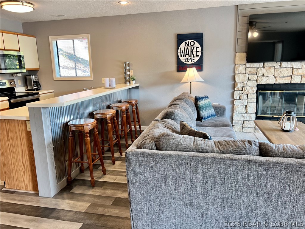 Indian Pointe Condominium - Residential