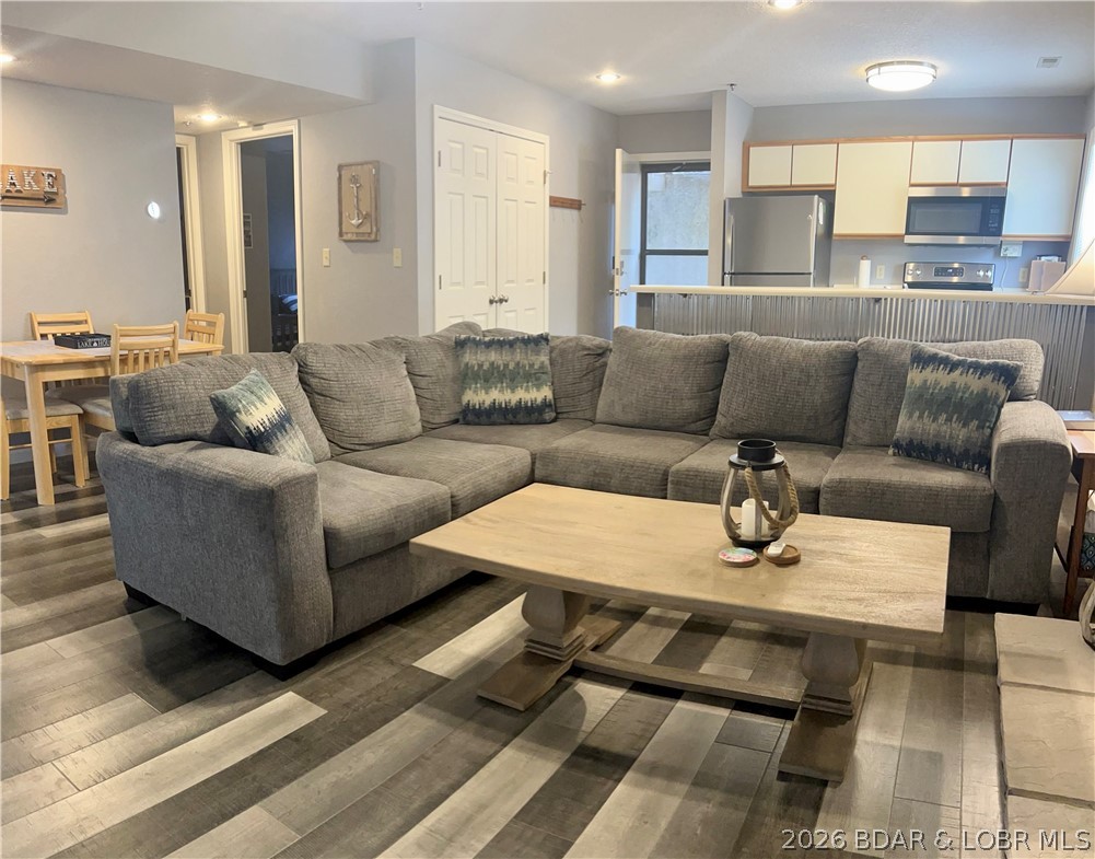 Indian Pointe Condominium - Residential