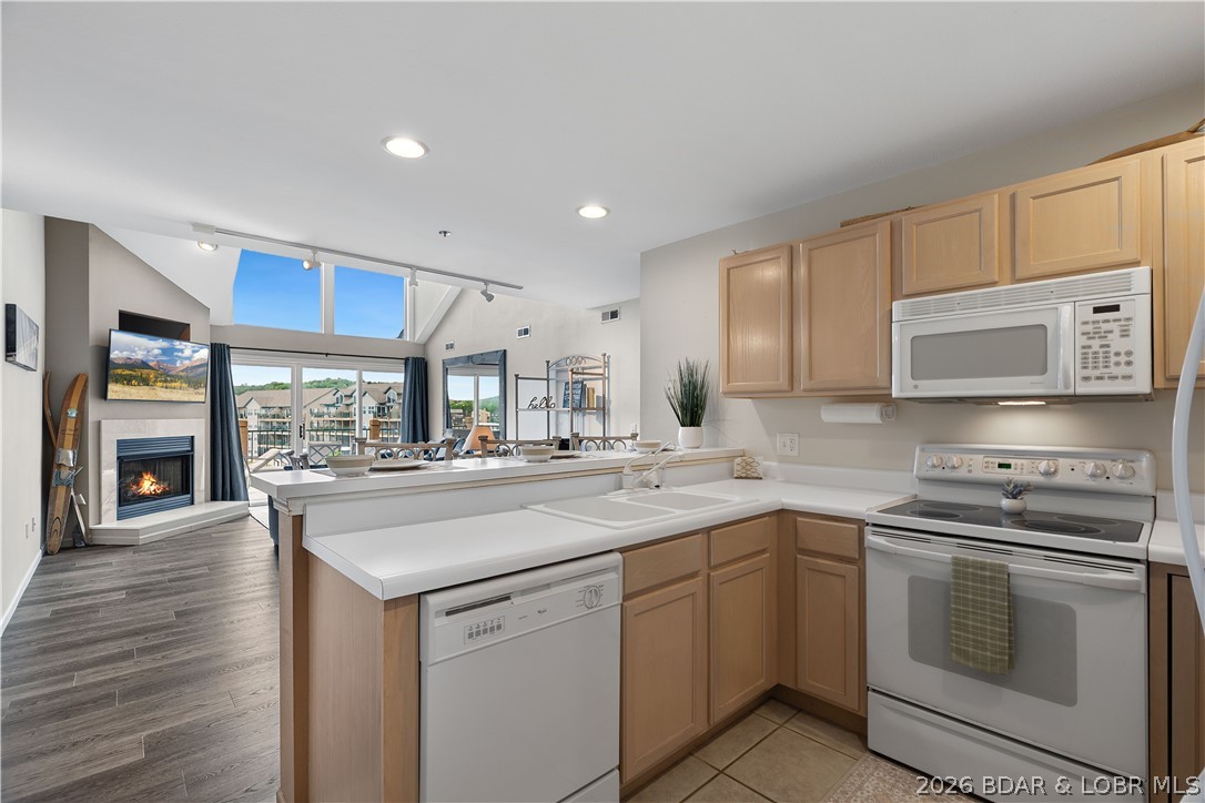 Cedar Glen Condominium - Residential