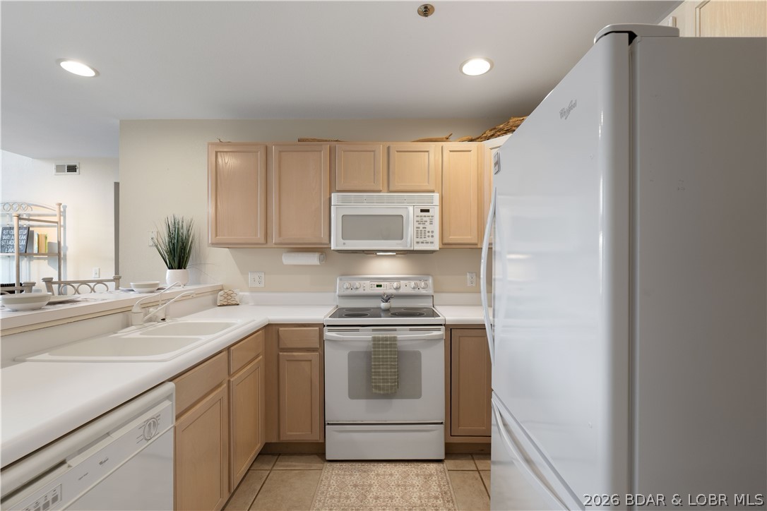 Cedar Glen Condominium - Residential