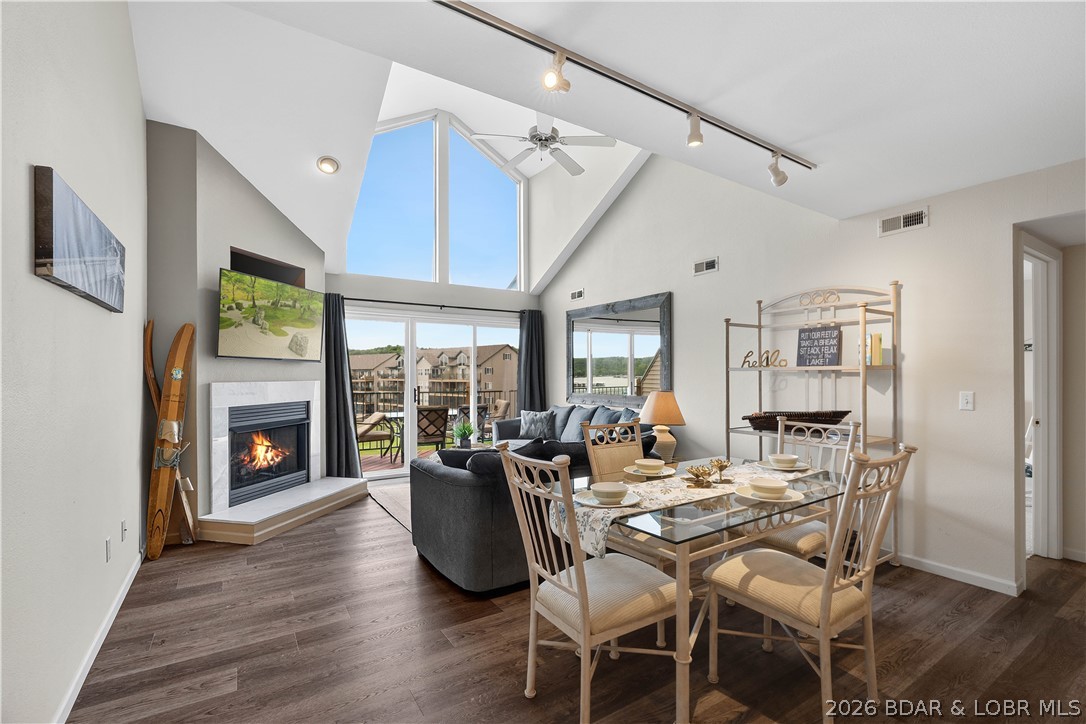 Cedar Glen Condominium - Residential