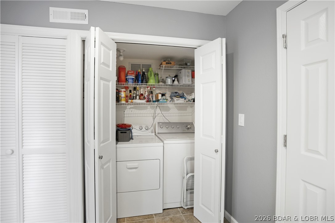 The Falls Condo - Residential
