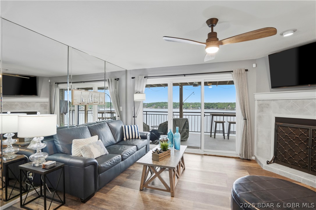 The Falls Condo - Residential