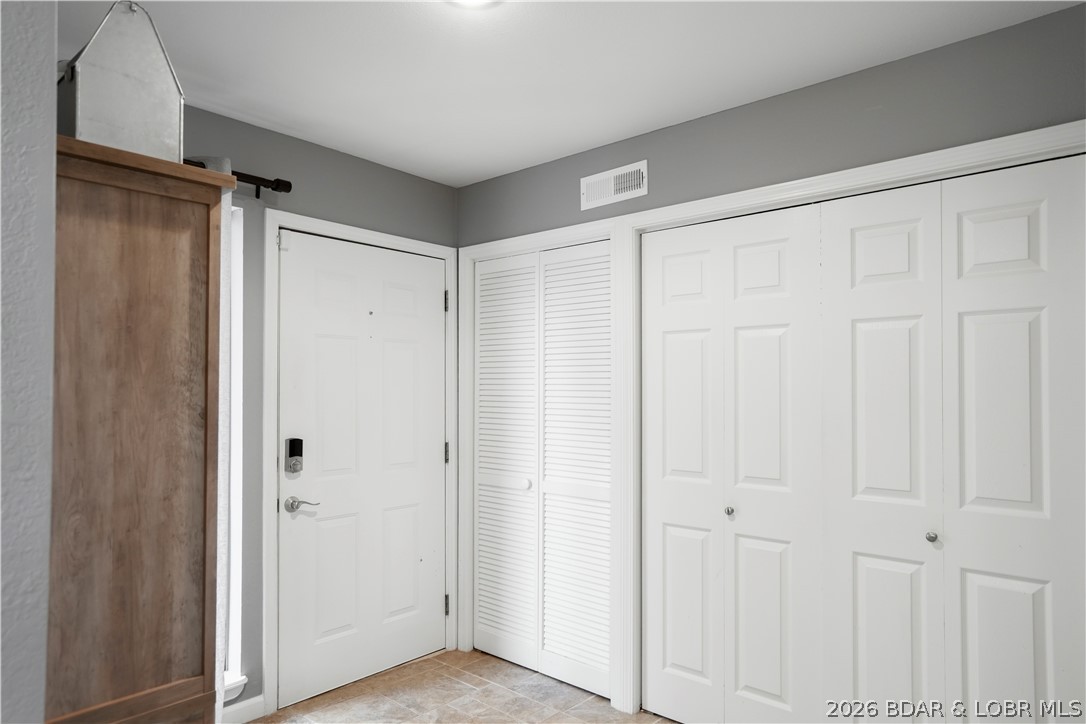 The Falls Condo - Residential