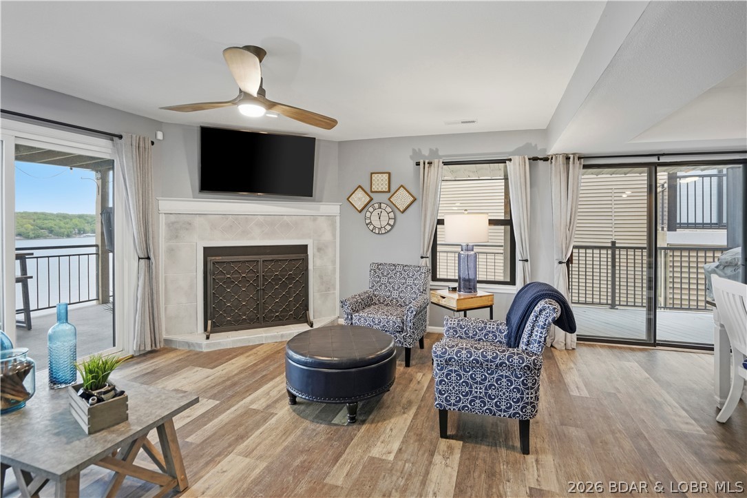 The Falls Condo - Residential