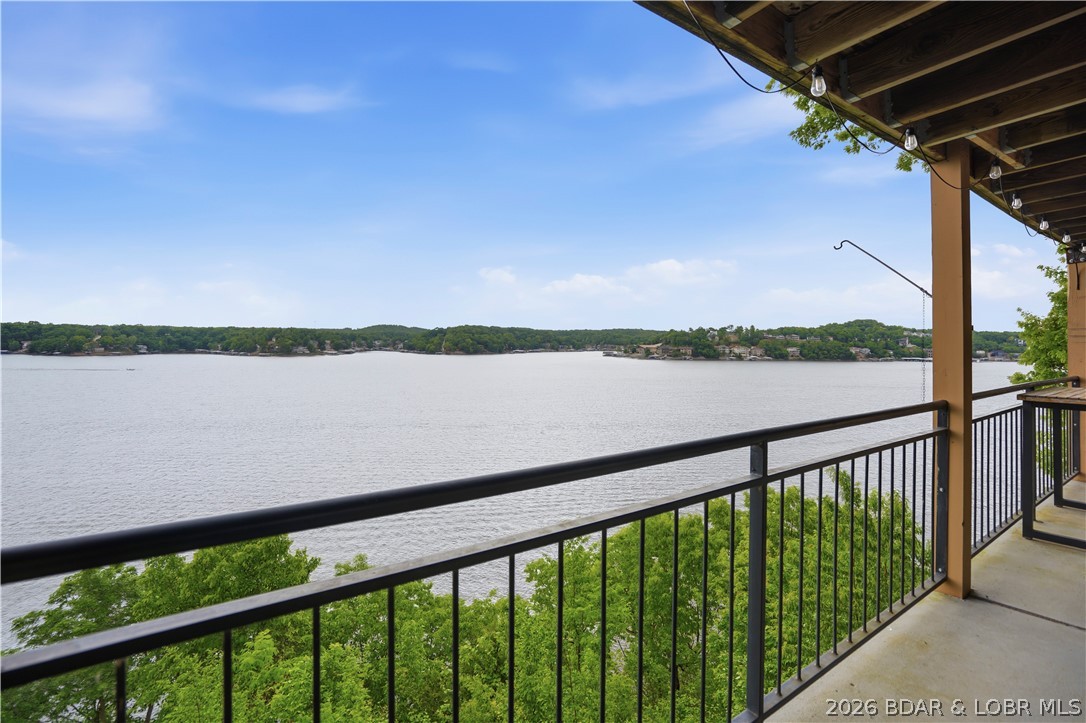 The Falls Condo - Residential