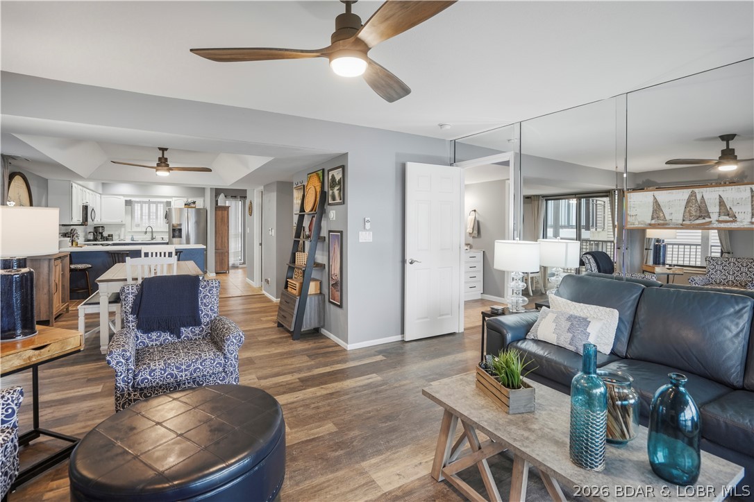 The Falls Condo - Residential