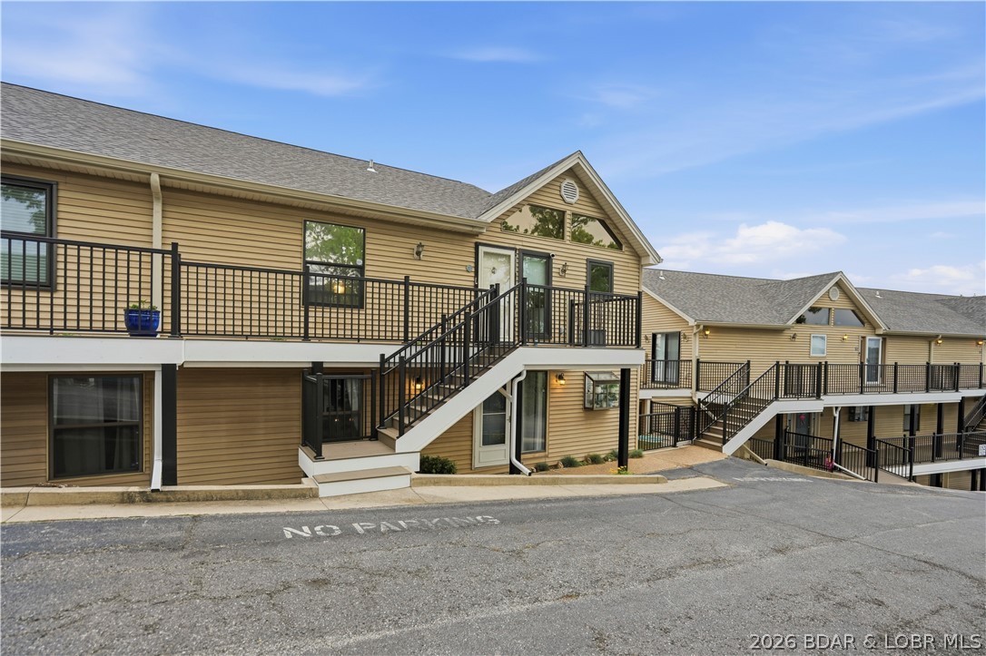 The Falls Condo - Residential