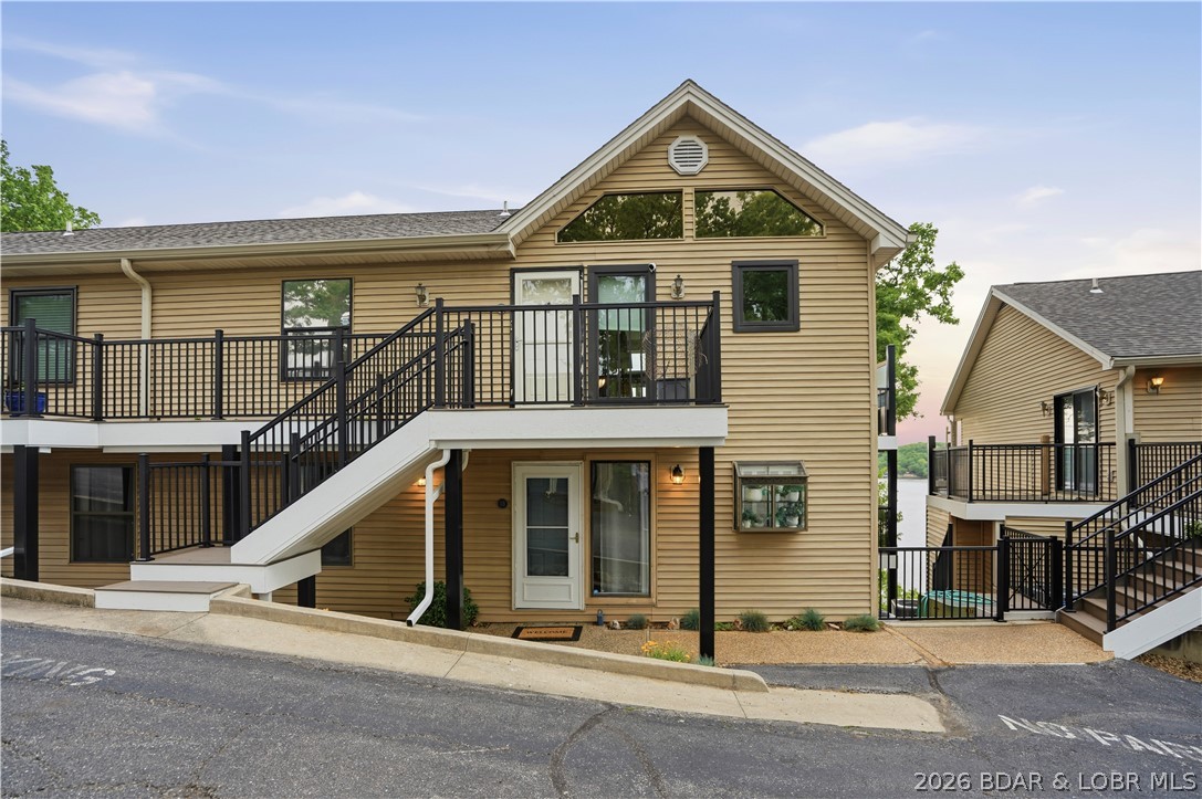 The Falls Condo - Residential