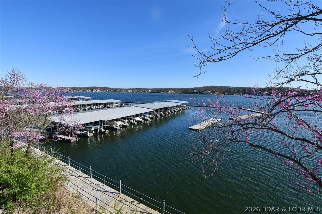 Palisades Condominium - Residential