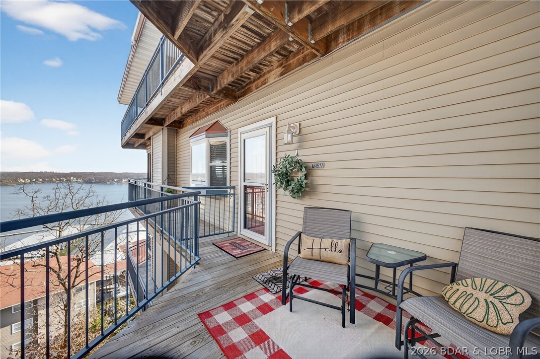 Palisades Condominium - Residential