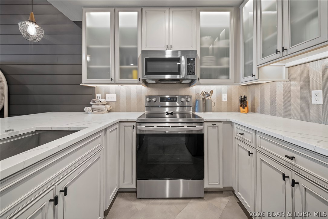 Highland Shores Condominium - Residential