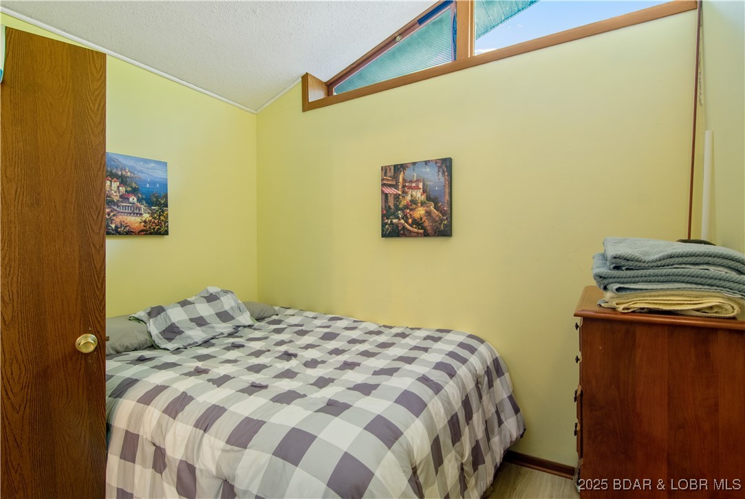 Lake Ozark, Missouri 65049, United States, 2 Bedrooms Bedrooms, ,2 BathroomsBathrooms,Residential,Active,238534