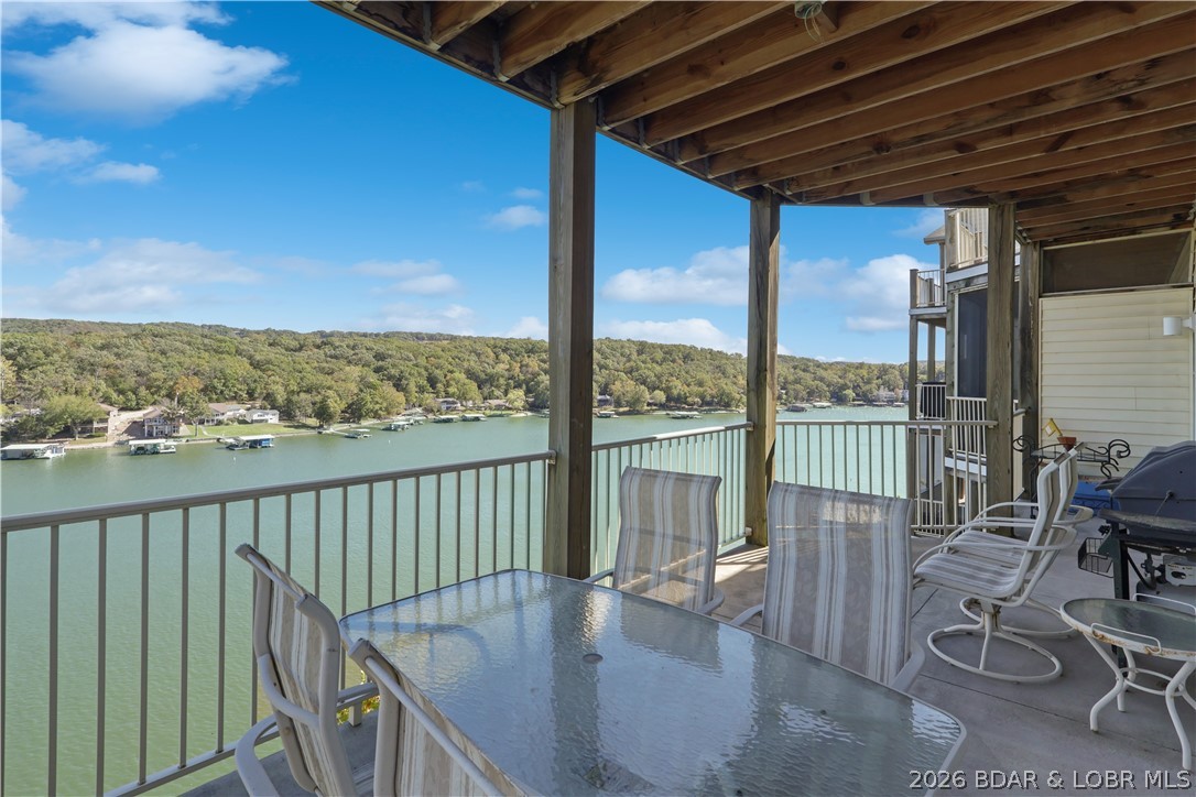 Oak Bluff Condominium - Residential