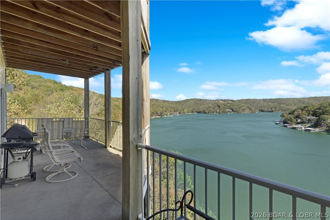 Oak Bluff Condominium - Residential