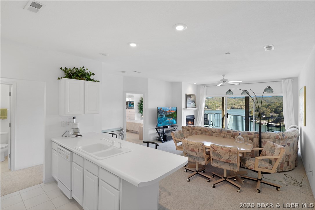 Oak Bluff Condominium - Residential