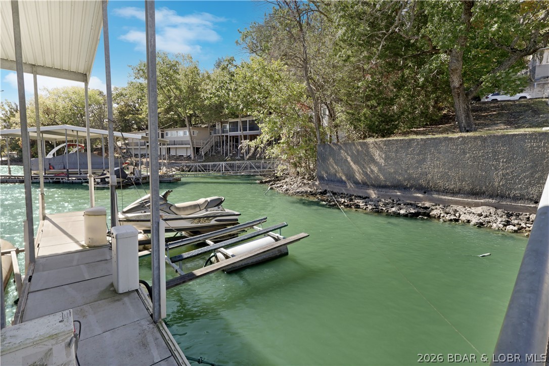 Oak Bluff Condominium - Residential