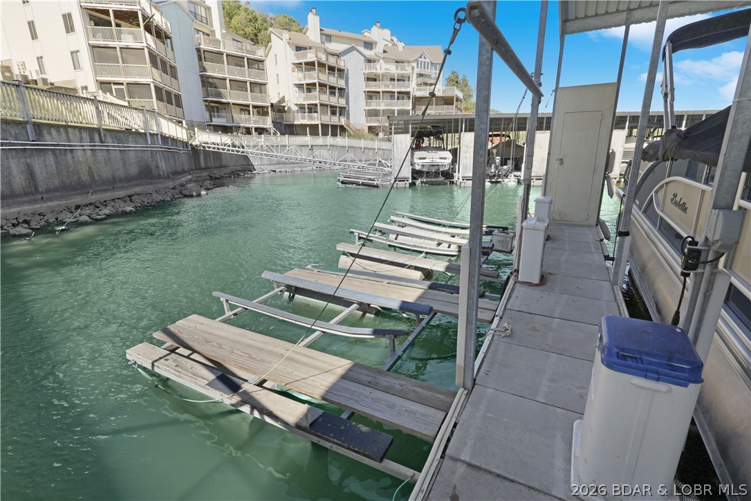 Oak Bluff Condominium - Residential