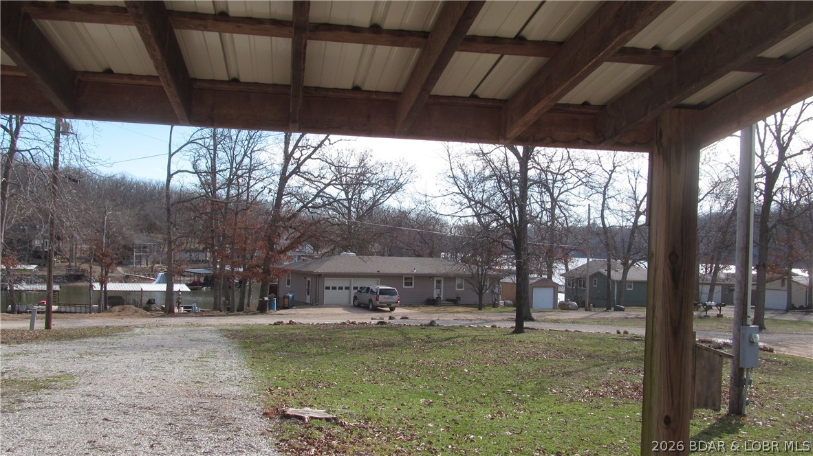 Golden Goose - Residential