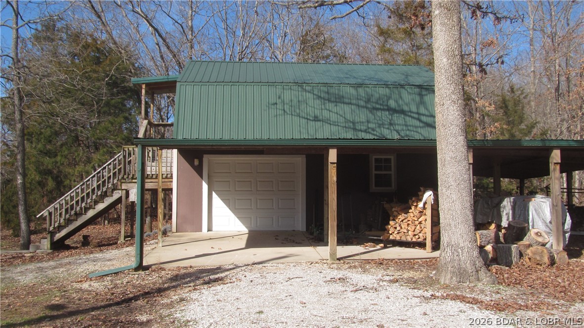 Golden Goose - Residential