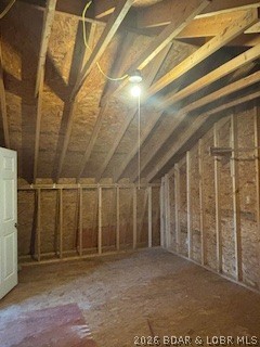 Golden Goose - Residential